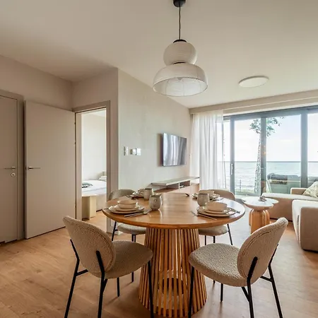 Baltic Avenue - Area Access - 6 Pax Apartment *